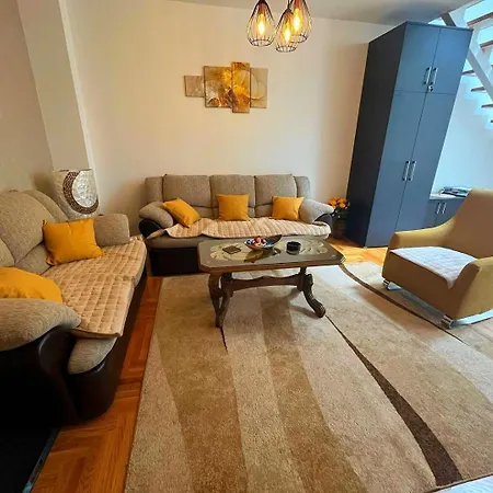 Duplex Frida Apartment *