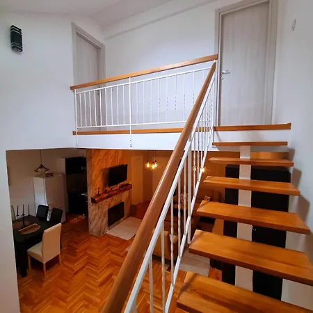 Apartment Duplex Frida
